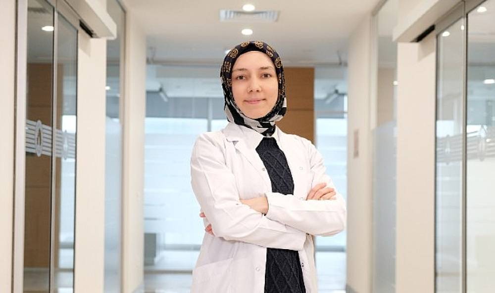 İmplant çevresinde oluşabilecek enfeksiyona dikkat!