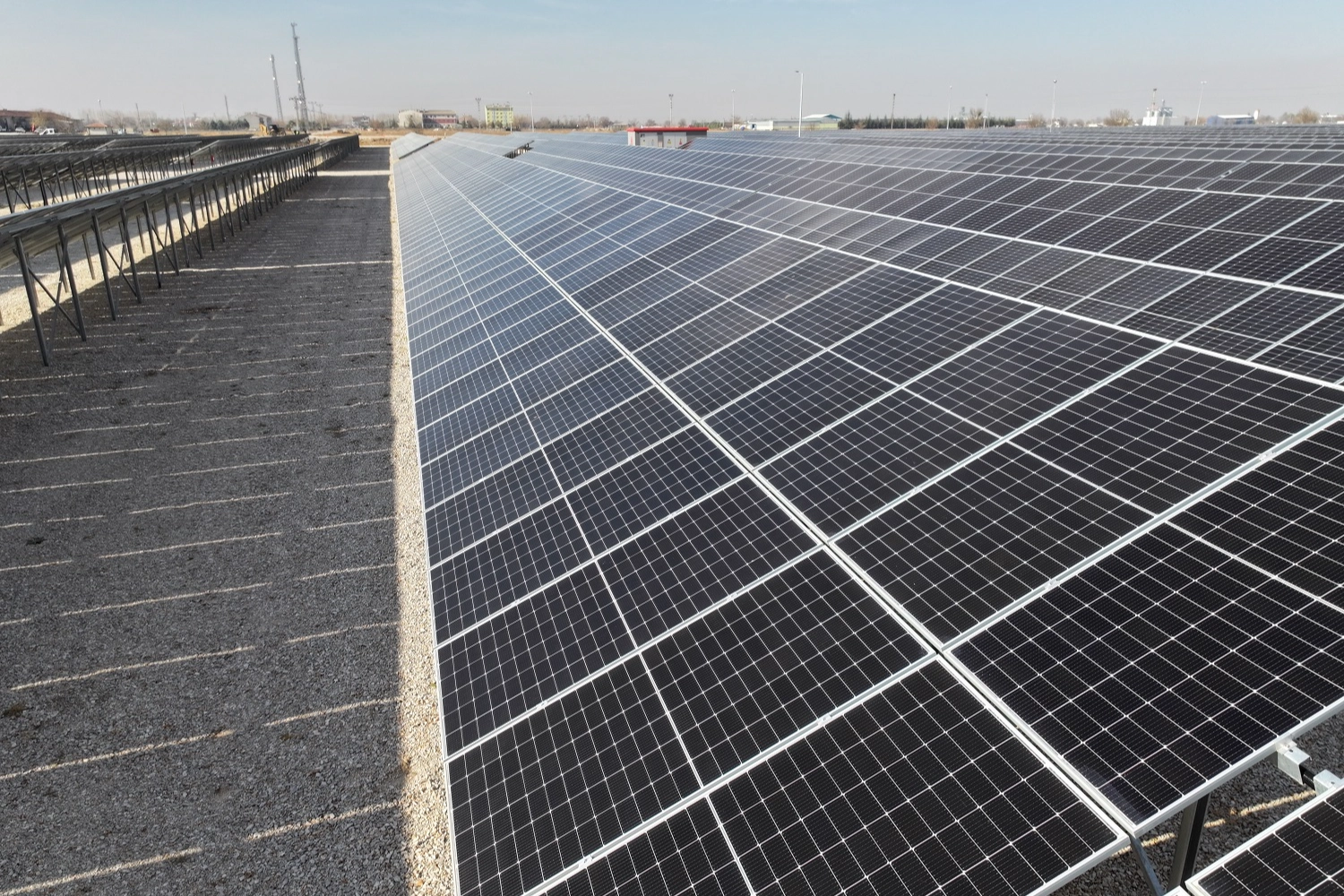 Konya Karatay&rsquo;ın 5&rsquo;inci G&uuml;neş Enerjisi Santrali devreye alındı