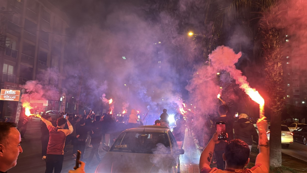 Galatasaray,  Atakaş Hatayspor ile yapacağı karşılaşma için Mersin’e geldi.