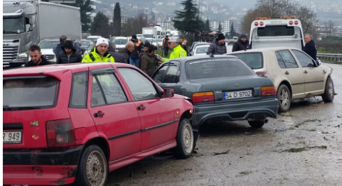 Samsun'da 11 araç birbirine girdi